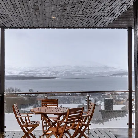 Sentral Med Fantastisk Utsikt! Villa