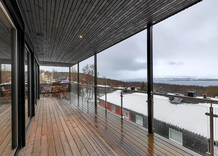 Sentral Med Fantastisk Utsikt! Villa *