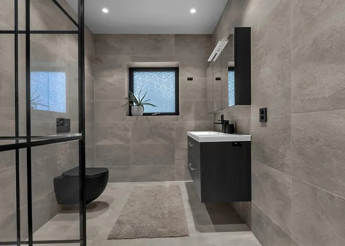 Sentral Med Fantastisk Utsikt!