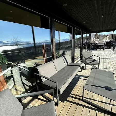 Sentral Med Fantastisk Utsikt! Villa