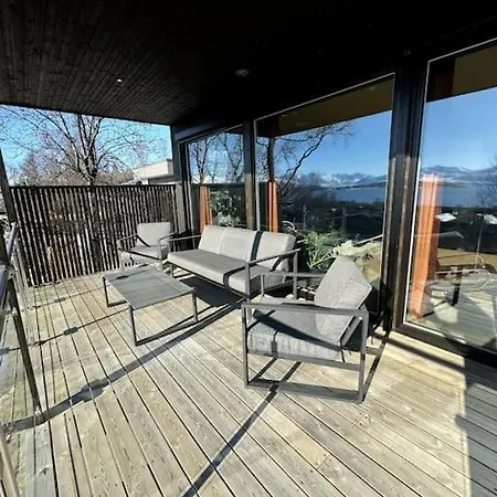 Sentral Med Fantastisk Utsikt! Villa *