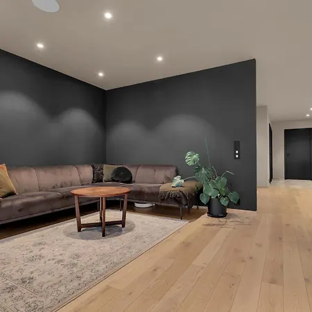 Sentral Med Fantastisk Utsikt! *