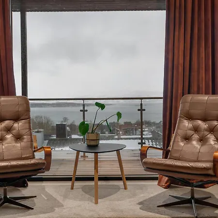 Sentral Med Fantastisk Utsikt! Villa